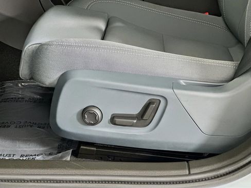 Used 2024 Polestar Polestar 2 w/ Pilot Pack image 28