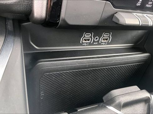 Used 2026 RAM 1500 Laramie AWD/4WD image 33