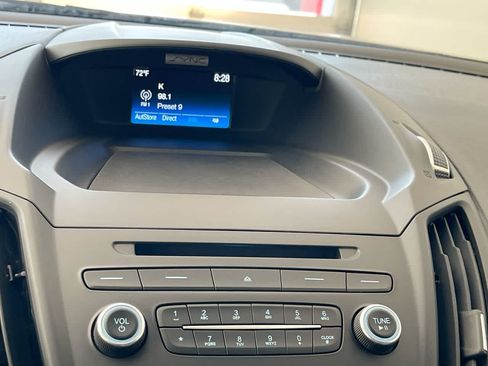 Used 2017 Ford Escape SE AWD/4WD image 16