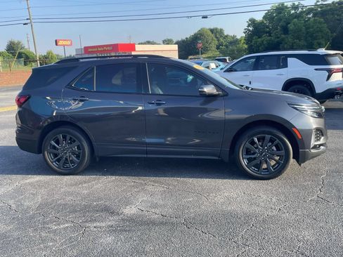 Used 2023 Chevrolet Equinox RS w/ RS Leather Package FWD image 2