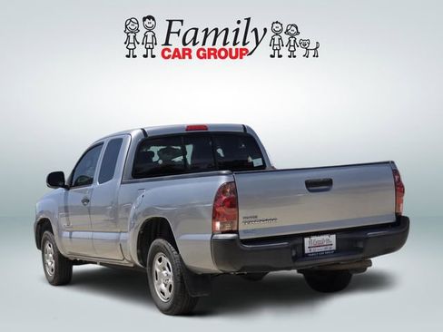 Used 2015 Toyota Tacoma 2WD Access Cab w/ Convenience Package image 3