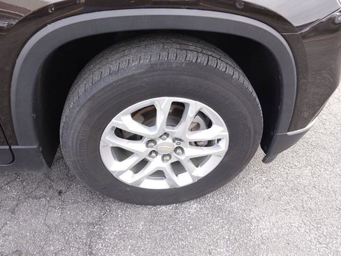 Used 2019 Chevrolet Traverse LT image 15