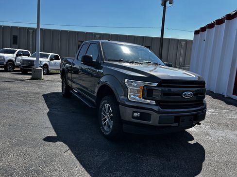 Used 2019 Toyota Tacoma SR5 AWD/4WD image 7