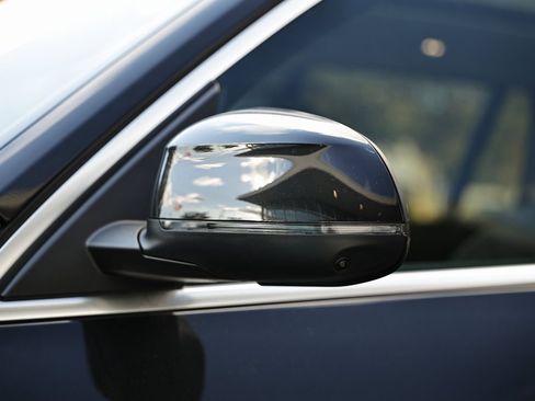 New 2026 BMW X7 xDrive40i w/ Premium Package image 11