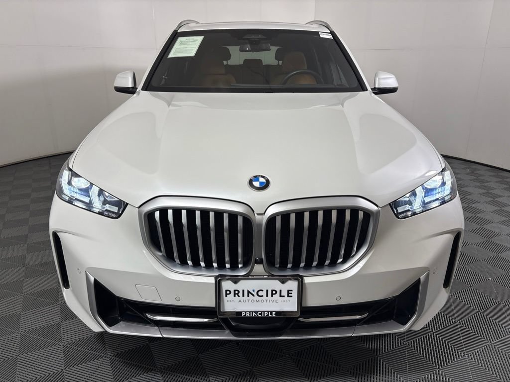 Certified 2025 BMW X5 xDrive40i AWD/4WD image 3