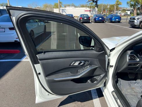 Used 2021 BMW 330i Sedan w/ Convenience Package image 22