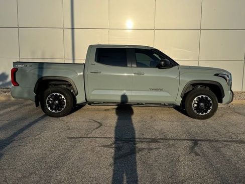 Used 2024 Toyota Tundra SR5 w/ TRD Off-Road Package AWD/4WD image 34