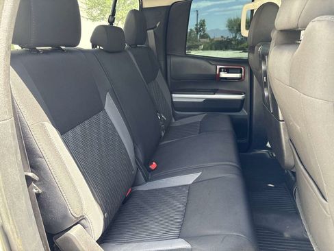 Used 2016 Toyota Tundra SR5 w/ Tow Package RWD image 13