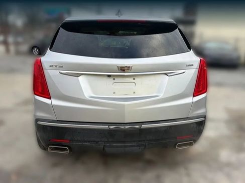 Used 2017 Cadillac XT5 Premium Luxury FWD image 10