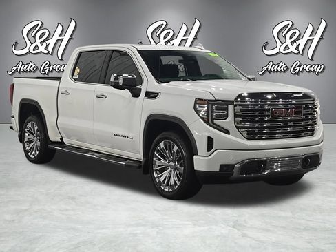 Used 2023 GMC Sierra 1500 Denali w/ Technology Package AWD/4WD image 2