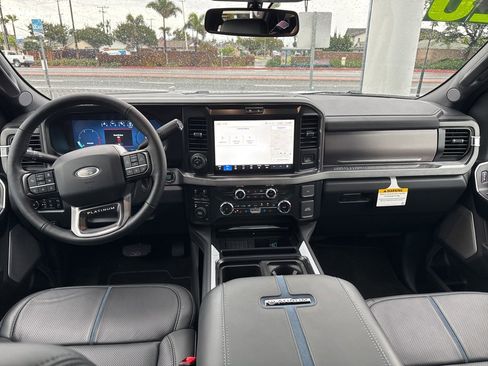 Used 2026 Ford F450 Platinum w/ FX4 Off-Road Package image 18