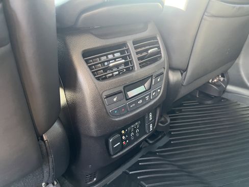 Used 2017 Acura MDX SH-AWD image 36