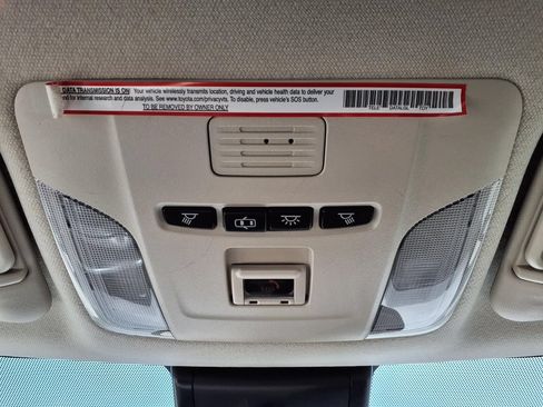 Used 2022 Toyota Corolla LE FWD image 13
