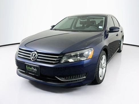 Used 2014 Volkswagen Passat 1.8T SE FWD image 3