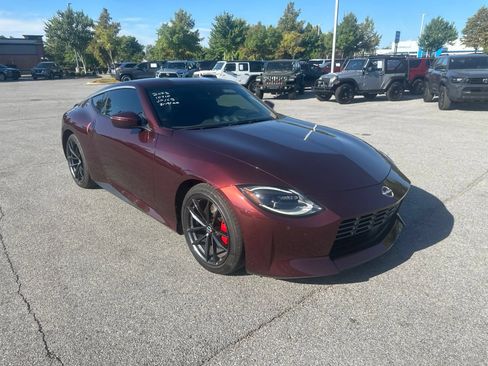 Used 2023 Nissan Z w/ Floor Mat Package (L93) RWD image 3