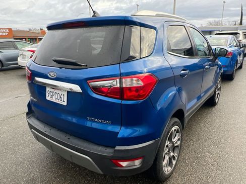 Used 2021 Ford EcoSport Titanium image 2