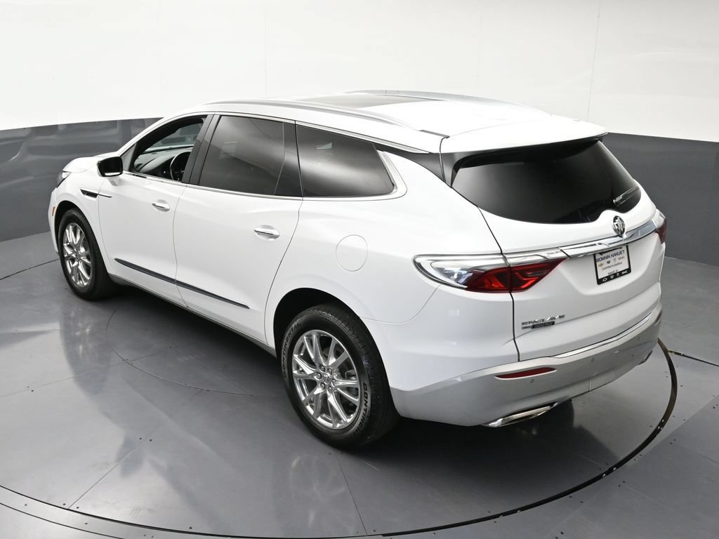 Certified 2024 Buick Enclave Essence w/ Experience Buick Package AWD/4WD image 18