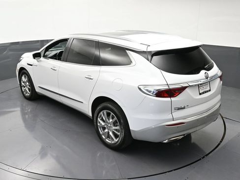 Certified 2024 Buick Enclave Essence w/ Experience Buick Package AWD/4WD image 18