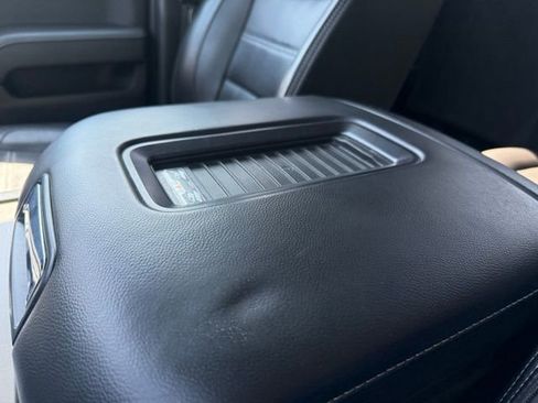 Used 2019 GMC Sierra 2500 Denali w/ Duramax Plus Package AWD/4WD image 31