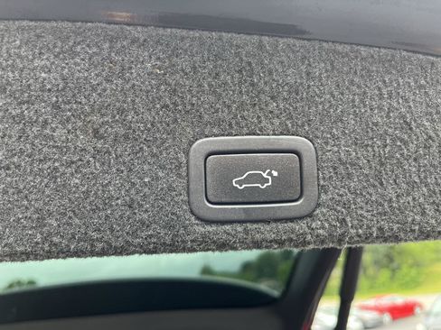 Used 2012 Volvo XC60 T6 AWD/4WD image 9