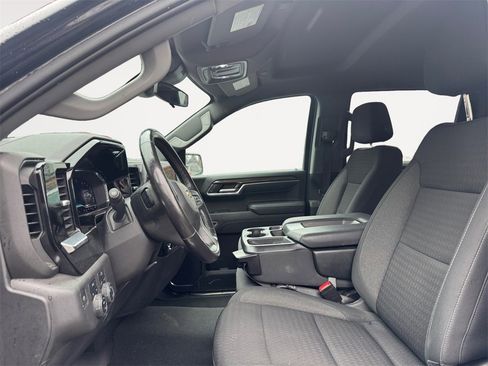 Used 2022 Chevrolet Silverado 1500 LT image 9