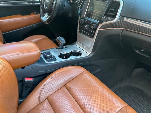 Used 2014 Jeep Grand Cherokee SRT w/ Trailer Tow Group IV AWD/4WD image 19