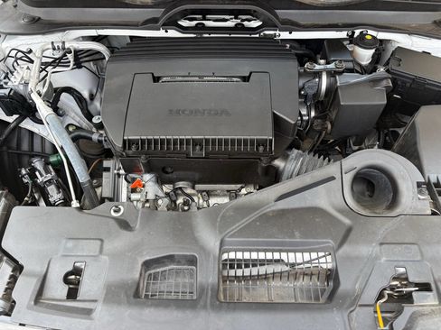 Certified 2024 Honda Pilot Sport image 30