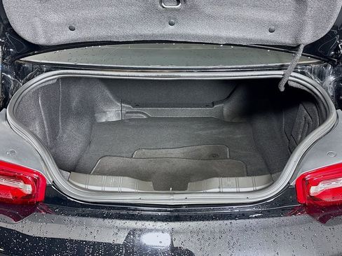 Certified 2021 Chevrolet Camaro LT w/ Technology Package image 27