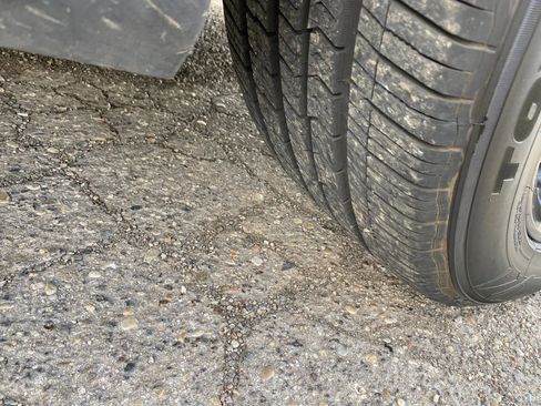 Used 2021 BMW X5 xDrive40i w/ Convenience Package image 38