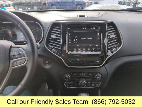 Used 2019 Jeep Cherokee Limited image 20