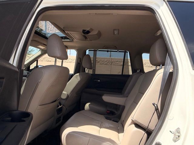Used 2019 Honda Pilot Touring image 19