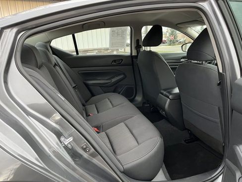 Used 2024 Nissan Altima 2.5 SV image 30