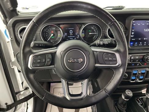 Used 2022 Jeep Wrangler Unlimited Sahara w/ Cold Weather Group image 20