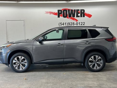 Used 2022 Nissan Rogue SV image 6