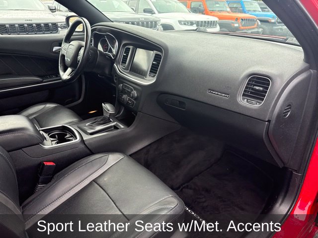 Used 2015 Dodge Charger SXT w/ AWD Plus Group image 29