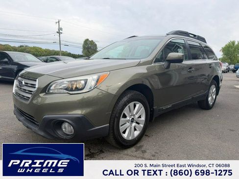 Used 2015 Subaru Outback 2.5i Premium AWD/4WD image 3