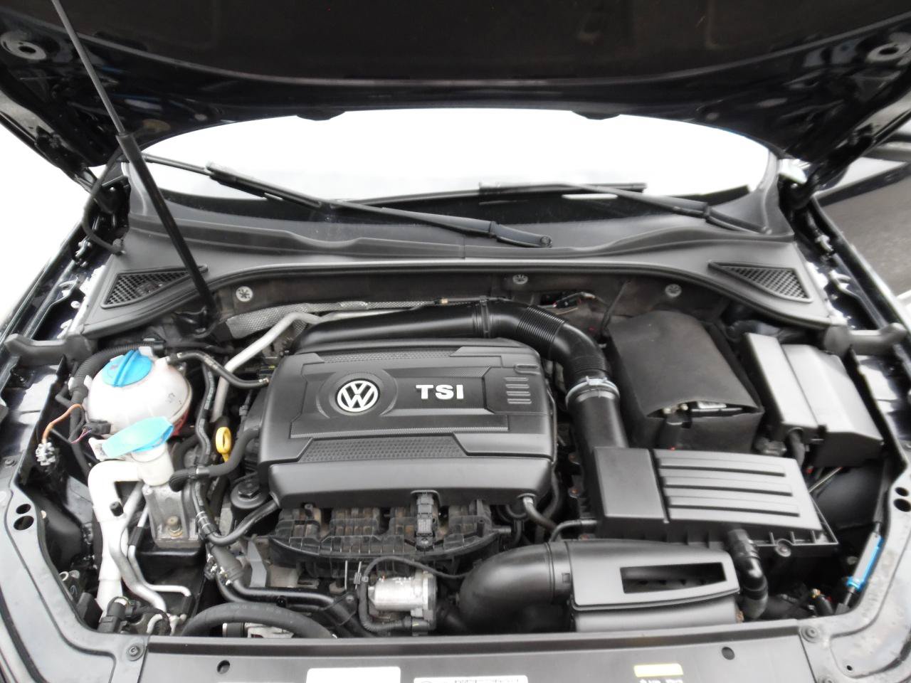 Used 2017 Volkswagen Passat 1.8T R-Line FWD image 26