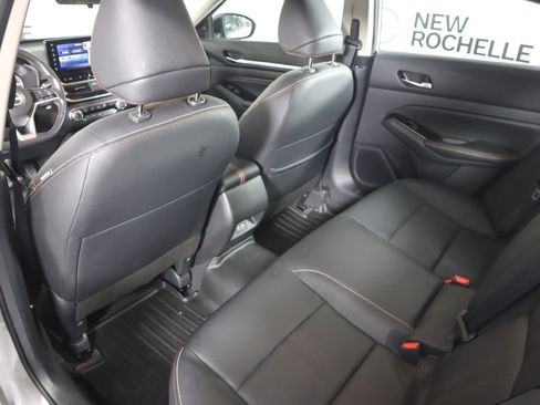 Used 2023 Nissan Altima 2.5 SR w/ SR Premium Package AWD/4WD image 19
