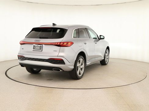 New 2025 Audi Q5 2.0T Premium Plus image 6