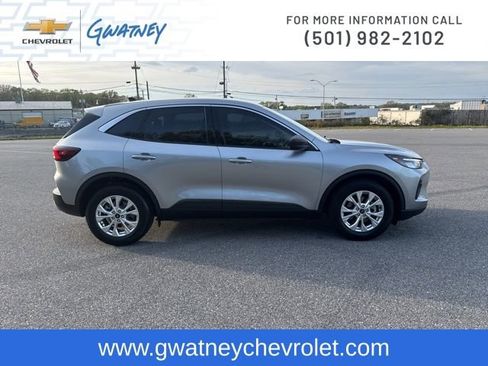 Used 2023 Ford Escape Active image 4