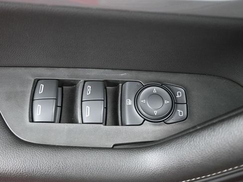 Used 2023 Chevrolet Blazer LT FWD image 21