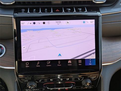 New 2025 Jeep Grand Cherokee Summit image 23