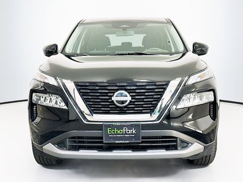 Used 2023 Nissan Rogue SV AWD/4WD image 2