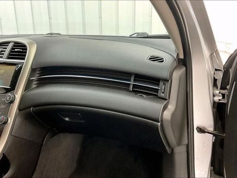 Used 2013 Chevrolet Malibu LT w/ Power Convenience Package FWD image 17