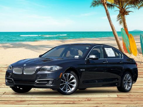 Used 2014 BMW 528i xDrive Sedan AWD/4WD image 2