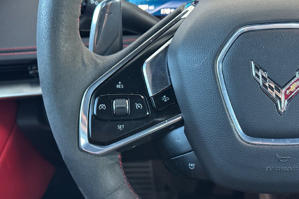 Used 2024 Chevrolet Corvette Stingray Preferred Cpe w/ Z51 Performance Package RWD image 26