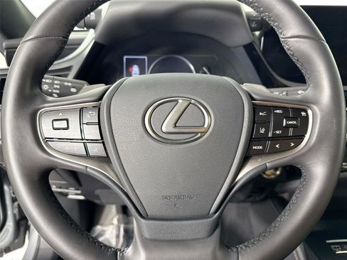 Used 2023 Lexus ES 350 image 16