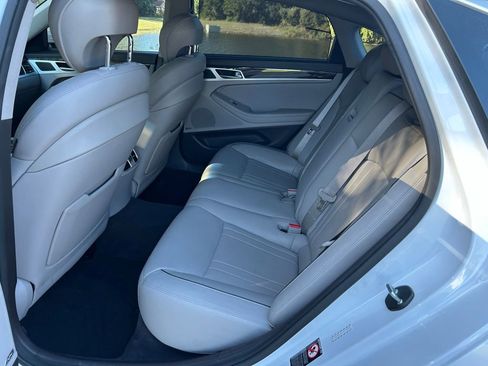 Used 2016 Hyundai Genesis 3.8 w/ Option Group 02 image 13