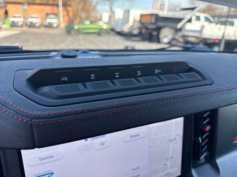 Used 2025 Ford Bronco Raptor image 36