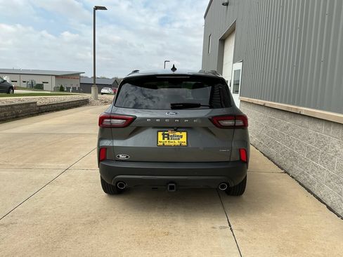 Used 2025 Ford Escape ST-Line Select w/ Tech Pack #1 AWD/4WD image 5